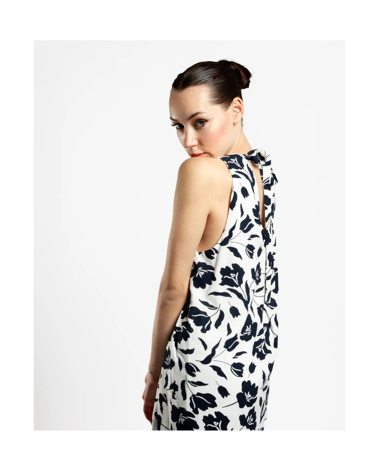 Sale Cuplé Mini Vestido Escote Pliegues Viscosa Estampado Flo