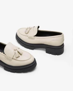 New Cuplé Mocasin Borla Napa Beig