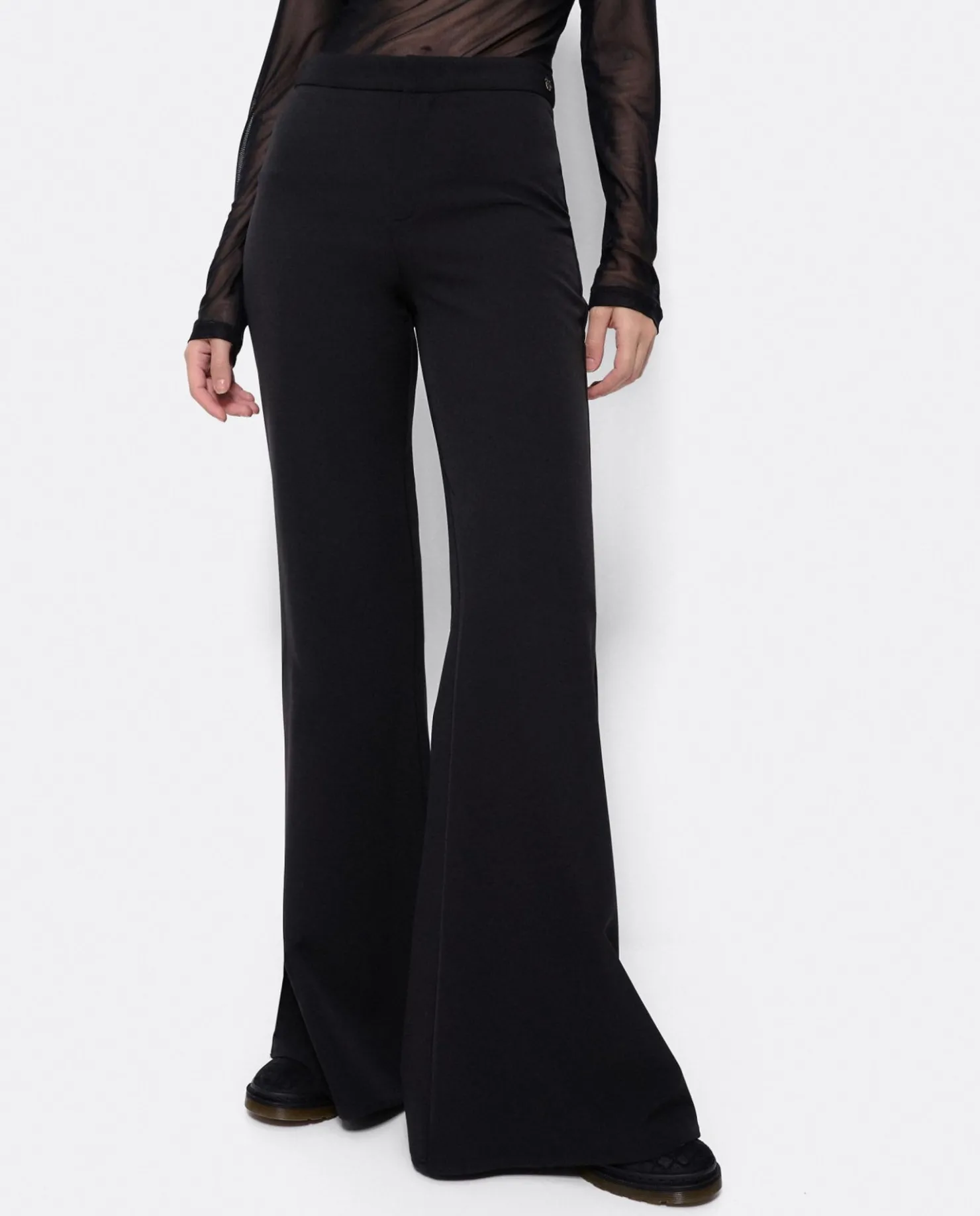 Cuplé Pantalon Campana Doble Tela Negro