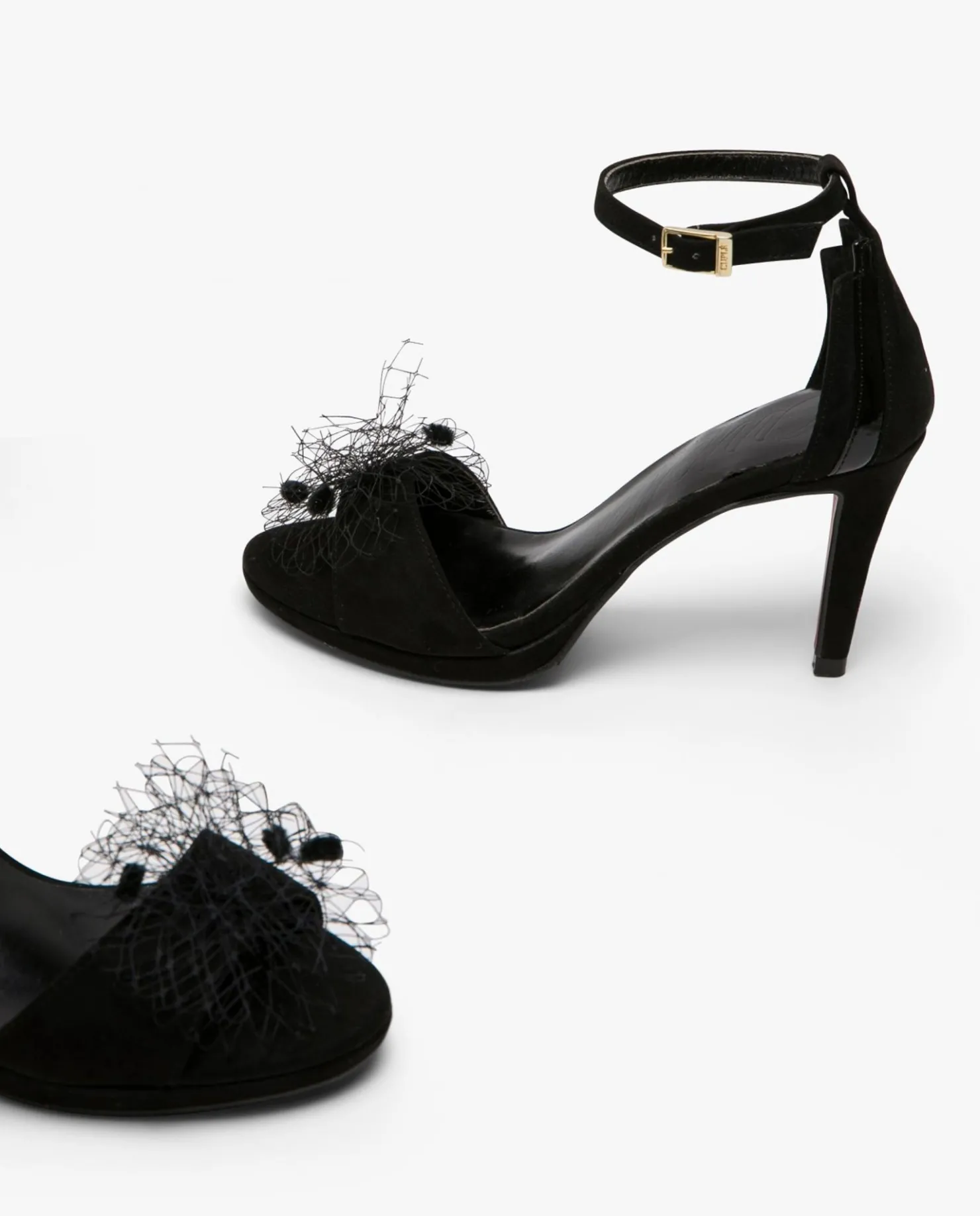 Hot Cuplé Sandalia Ultrasuede Negro