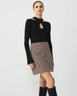 Sale Cuplé Top Escote Lagrima Punto Negro